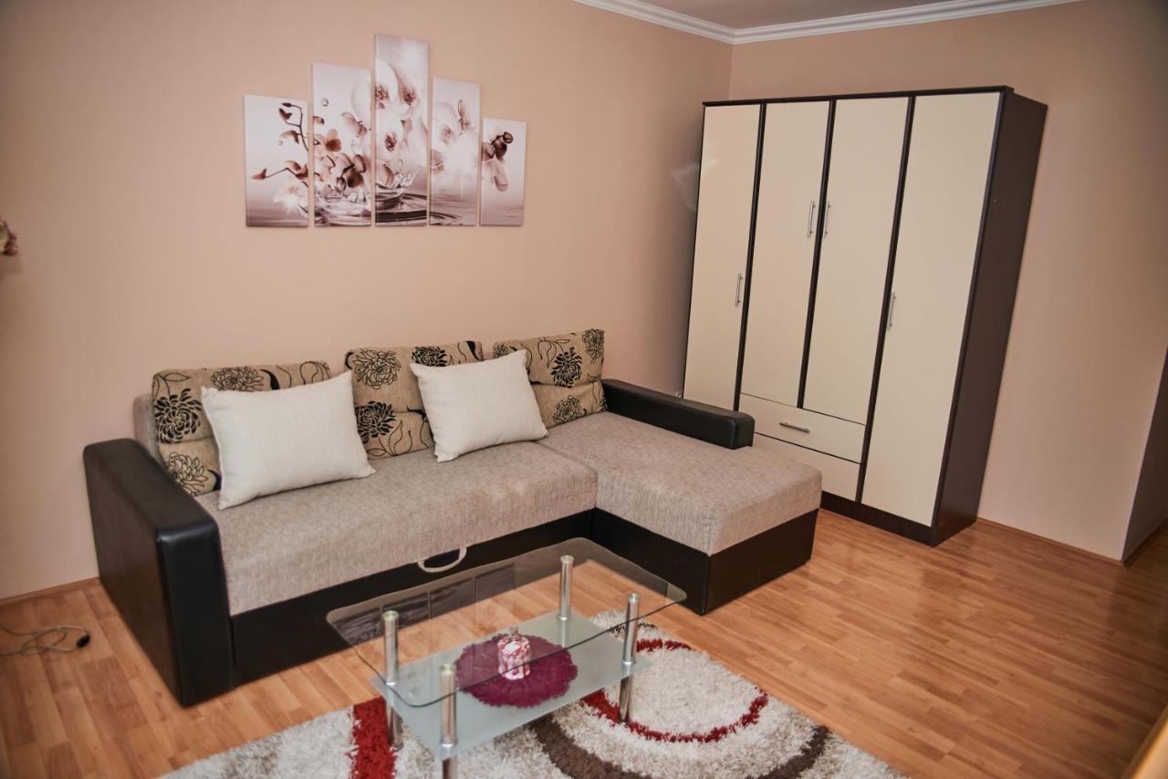 Apartman Ana Bečej Dış mekan fotoğraf